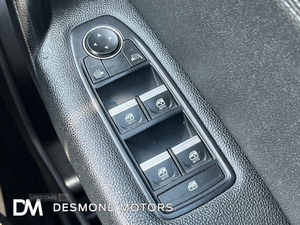 Used Renault Captur 2023 for sale - 77994608: Photo 40