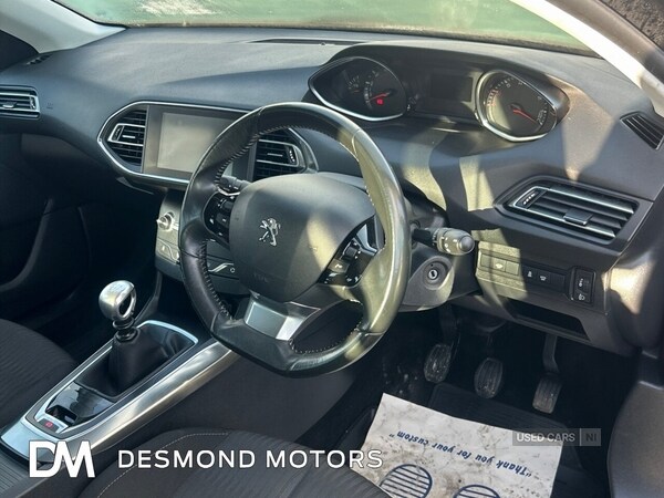 Used Peugeot 308 2015 for sale - 77204767: Photo 28