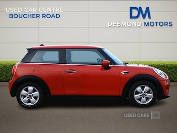 Used MINI Hatch 2019 for sale - 78215301: Photo