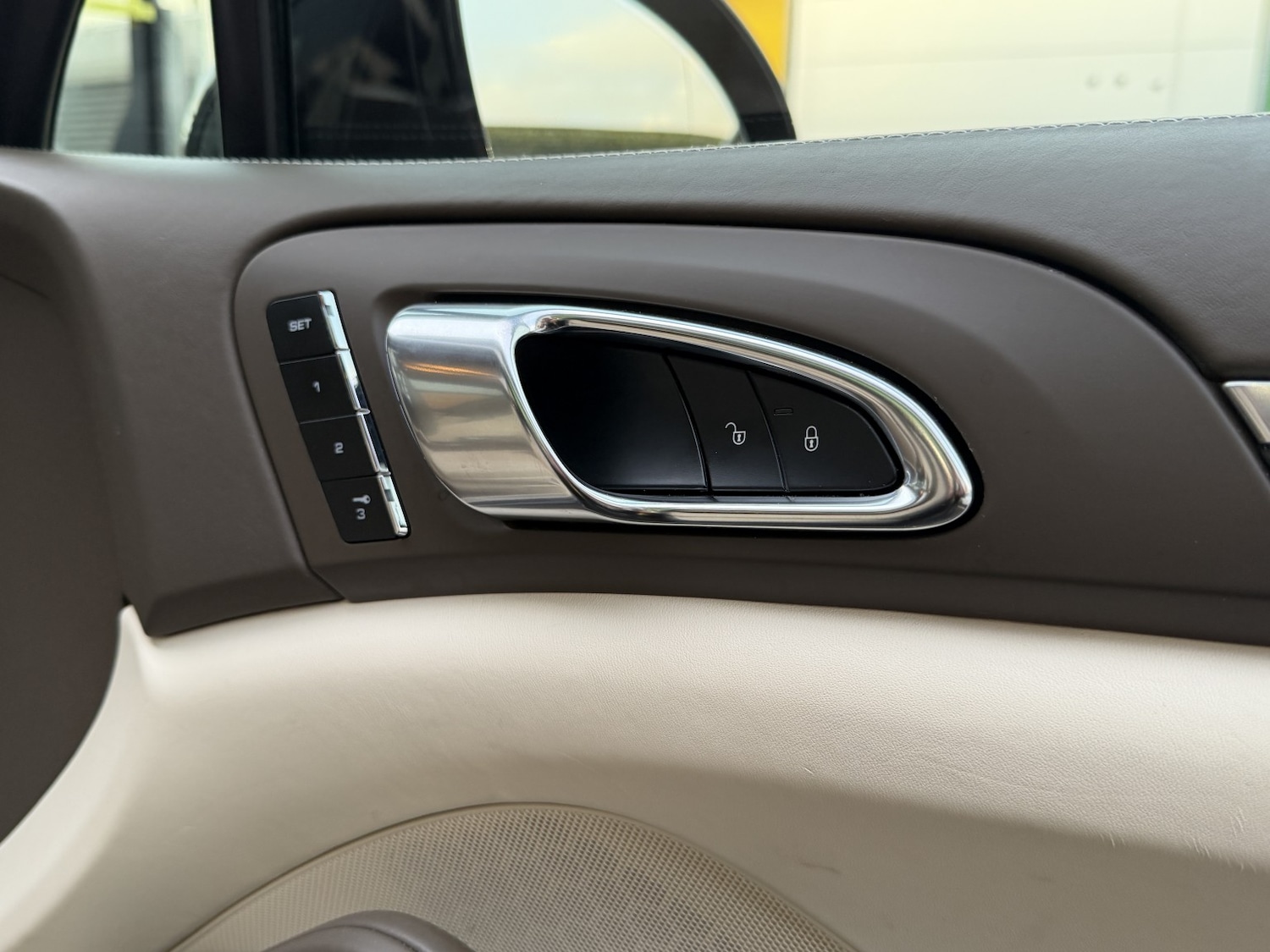 Used Porsche Cayenne 2013 for sale - 77228201: Photo 16