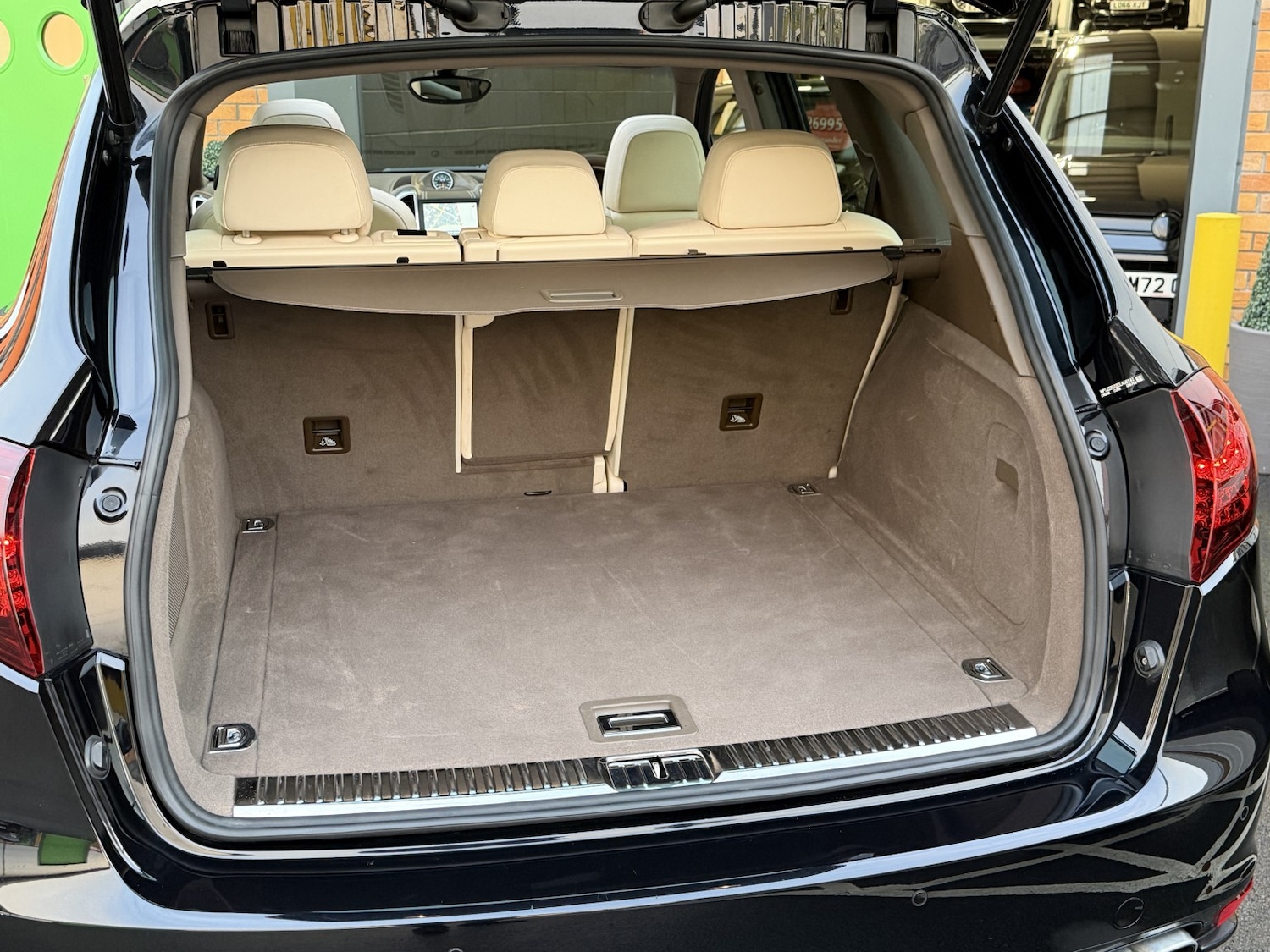 Used Porsche Cayenne 2013 for sale - 77228201: Photo 20