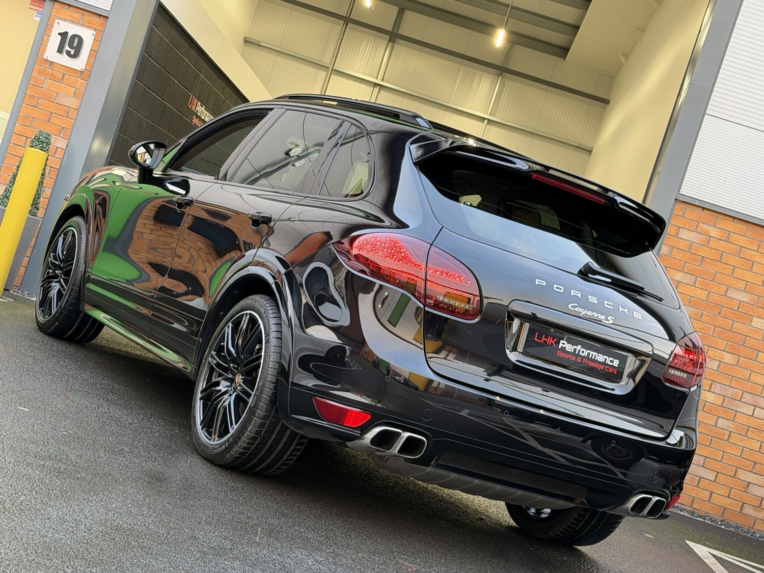 Used Porsche Cayenne 2013 for sale - 77228201: Photo 22