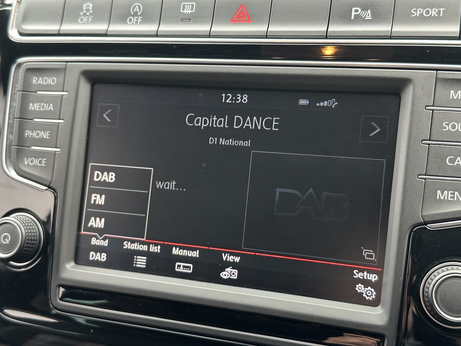 Used Volkswagen Polo 2015 for sale - 77792795: Photo 17