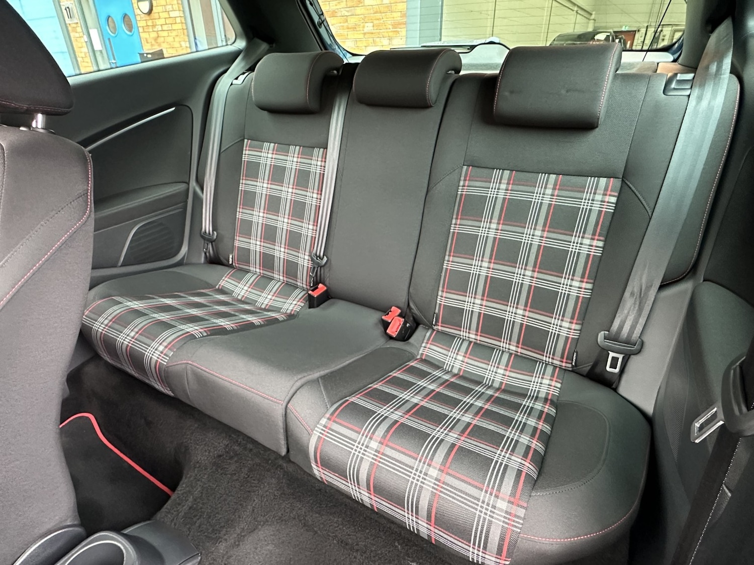 Used Volkswagen Polo 2015 for sale - 77792795: Photo 24