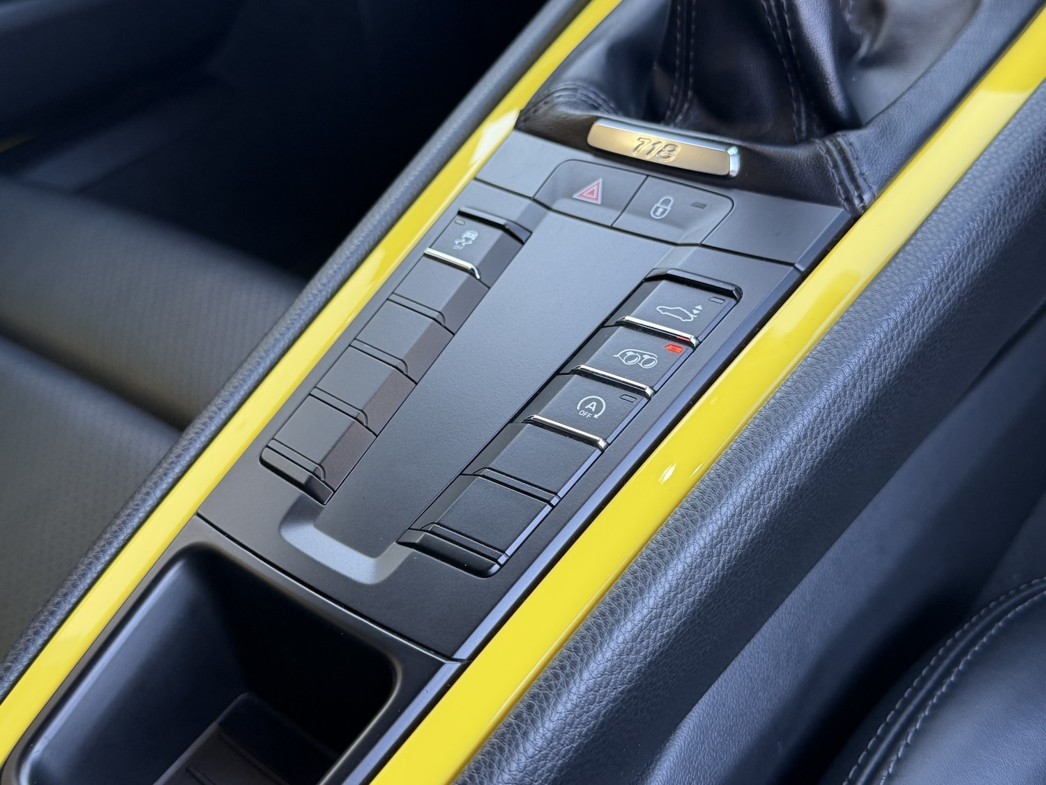 Used Porsche Cayman 2017 for sale - 77921267: Photo 11