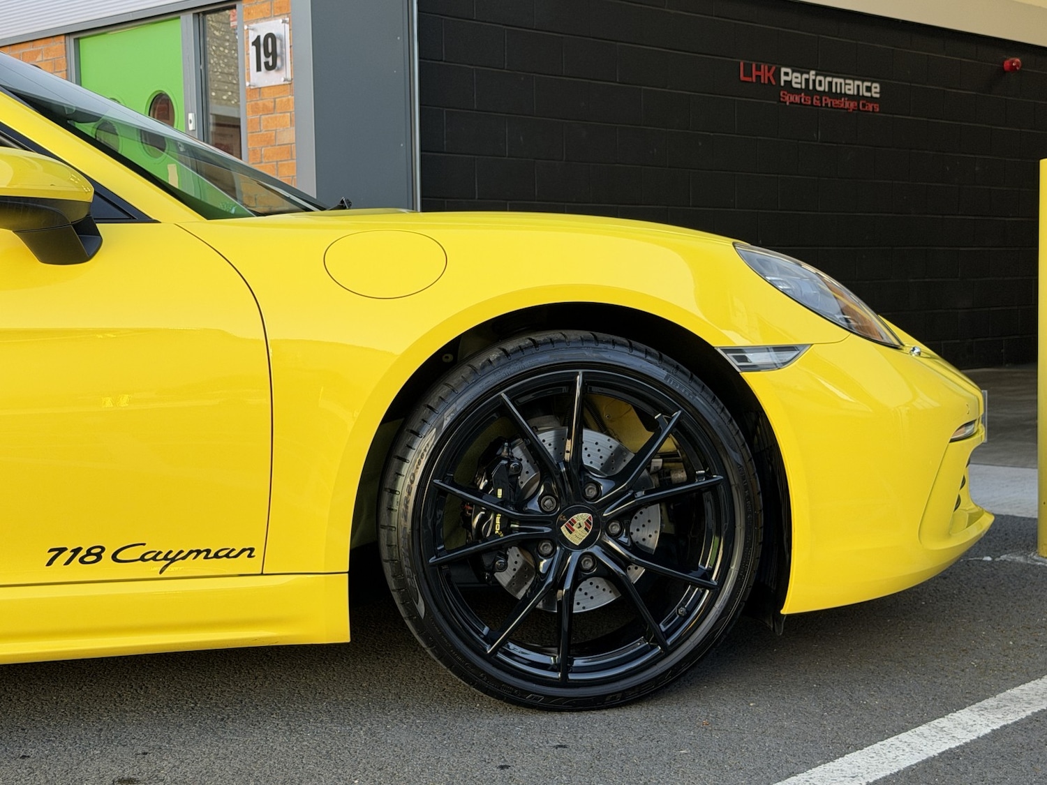 Used Porsche Cayman 2017 for sale - 77921267: Photo 21