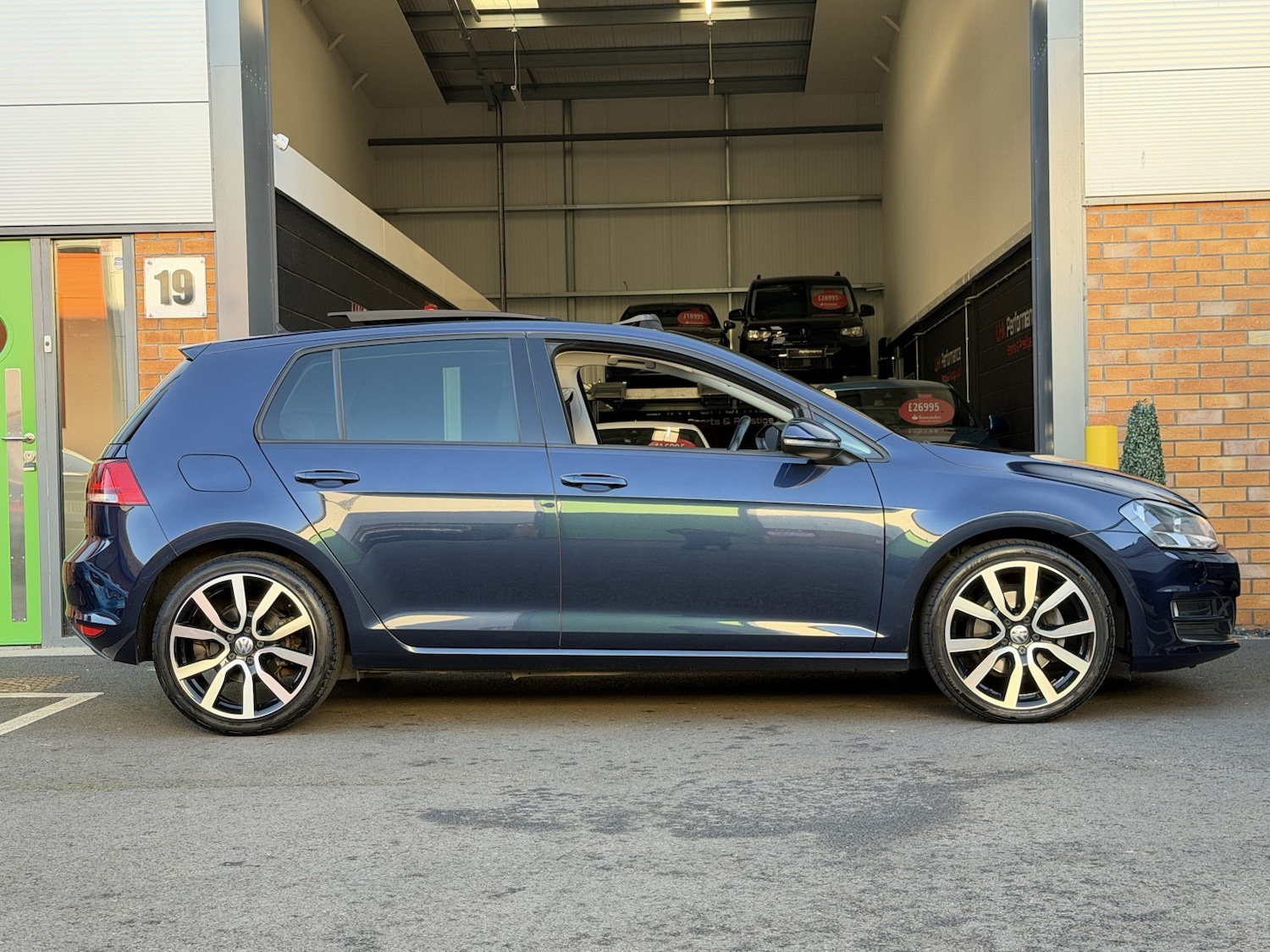 Used Volkswagen Golf 2014 for sale - 76643338: Photo 26