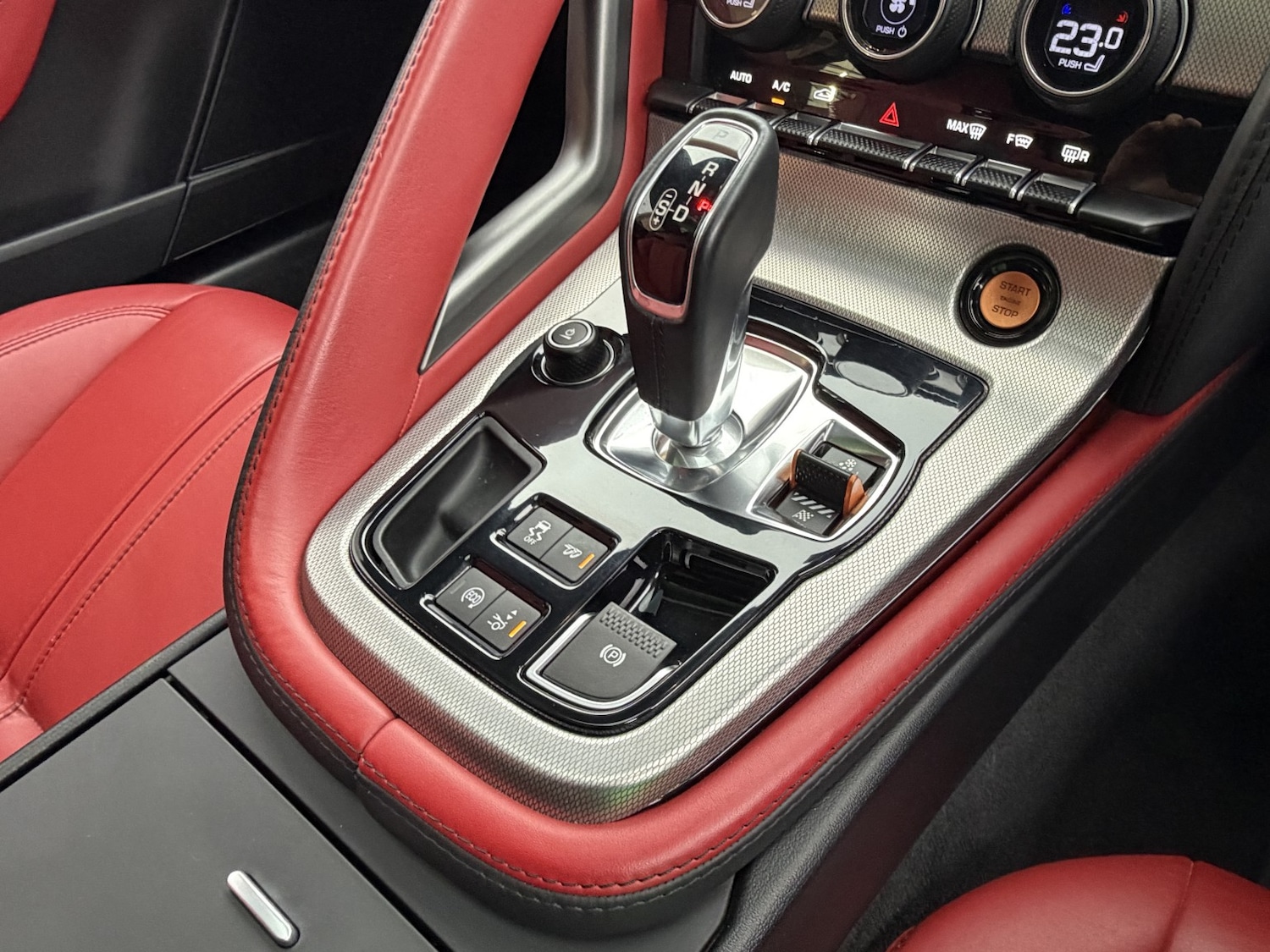 Used Jaguar F-Type 2014 for sale - 77289082: Photo 10