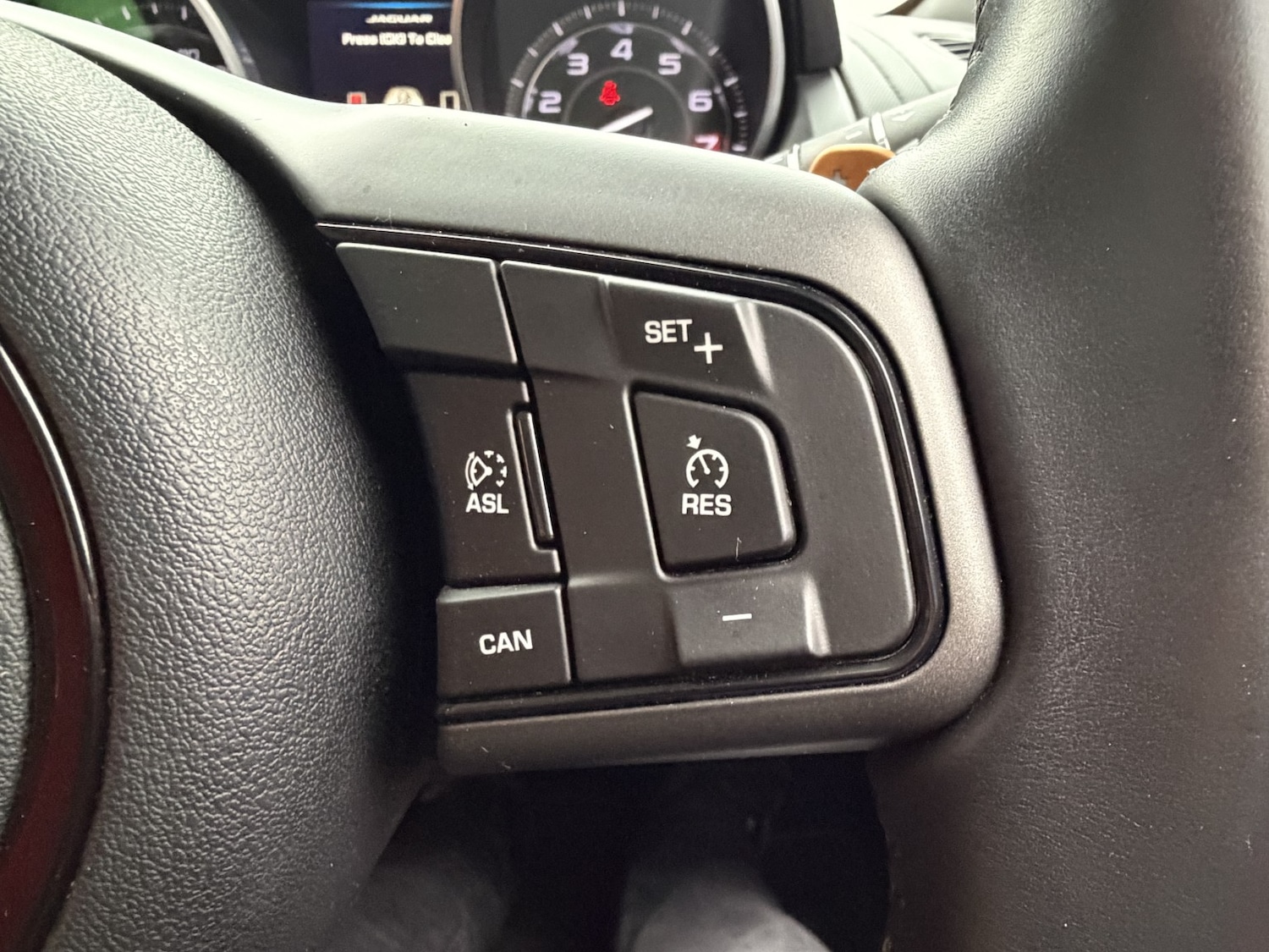 Used Jaguar F-Type 2014 for sale - 77289082: Photo 12