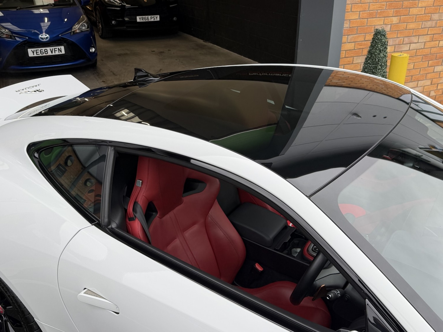 Used Jaguar F-Type 2014 for sale - 77289082: Photo 22