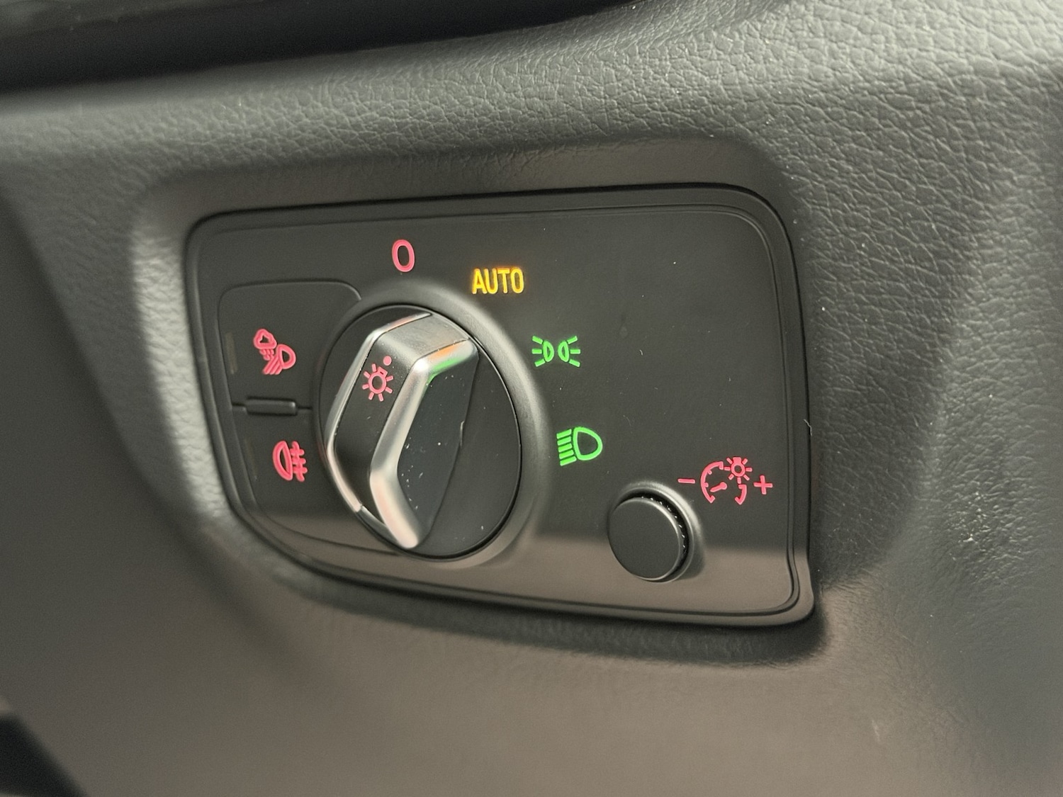 Used Audi S3 2017 for sale - 76334722: Photo 15