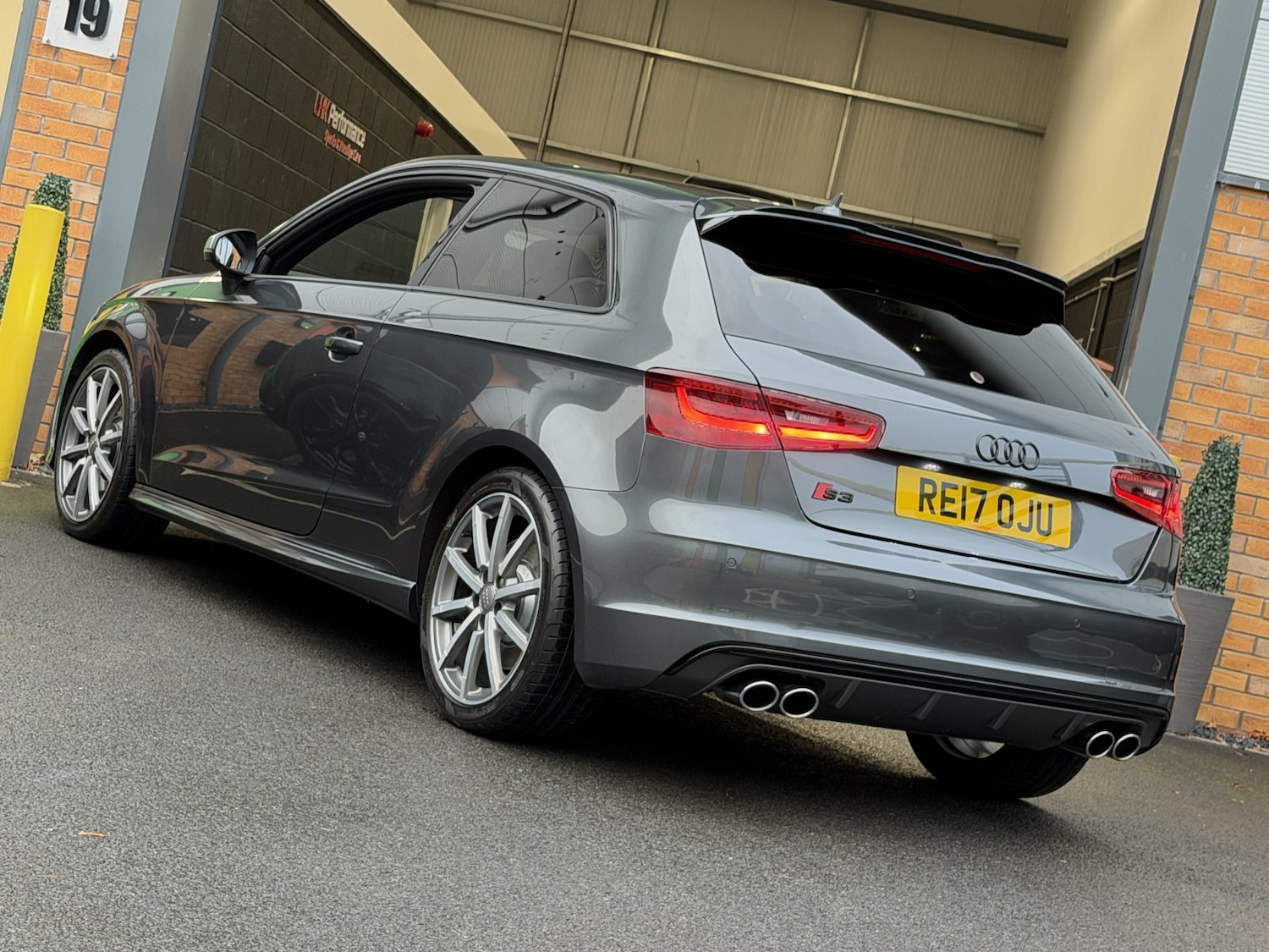 Used Audi S3 2017 for sale - 76334722: Photo 21