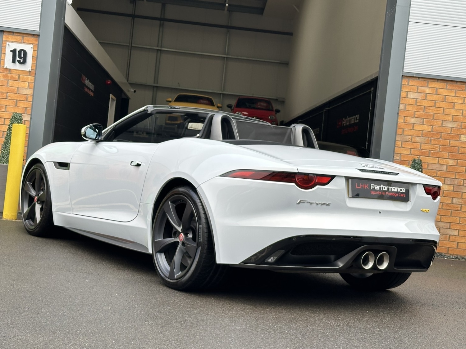 Used Jaguar F-Type 2018 for sale - 77438245: Photo 22
