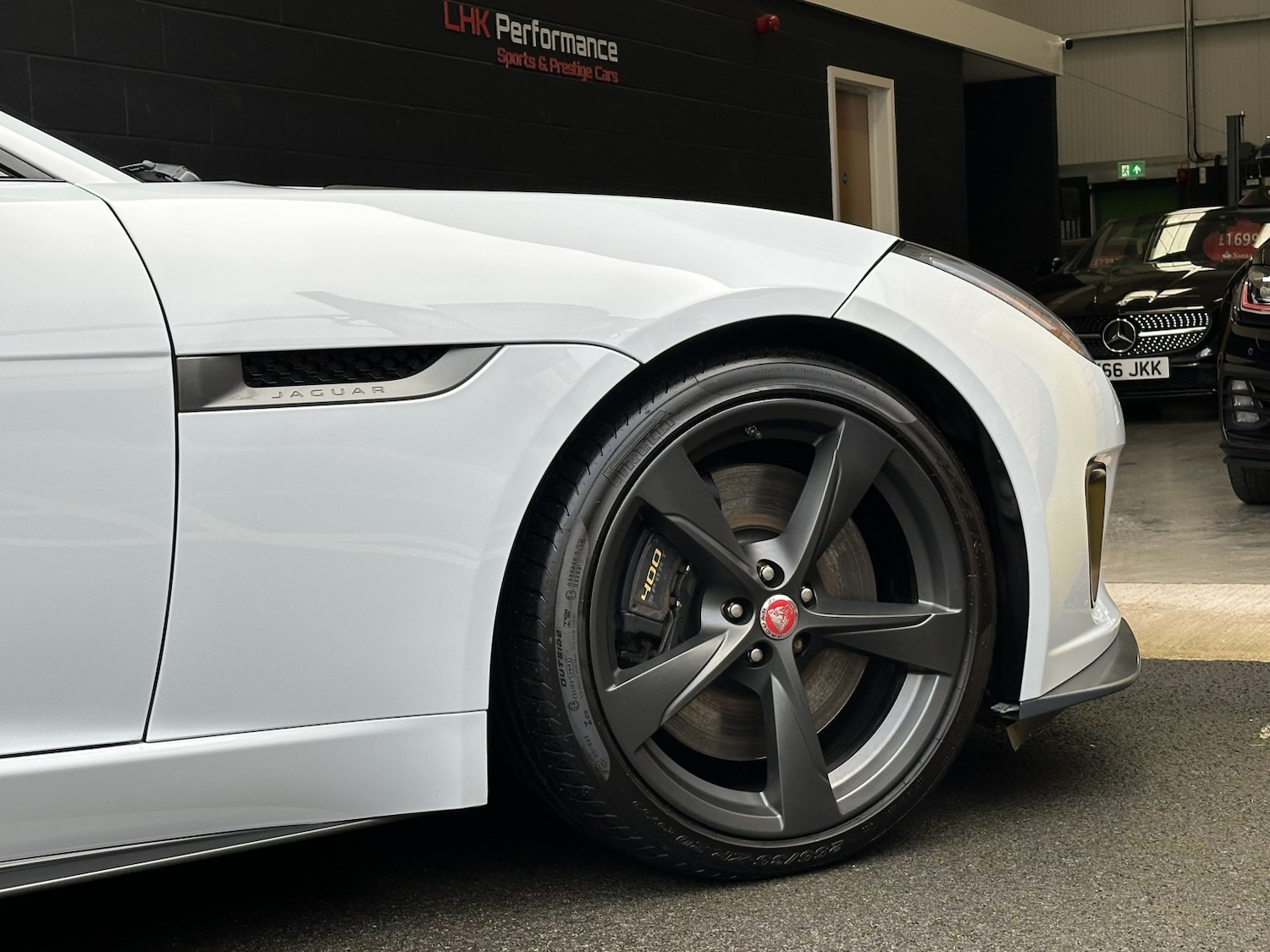 Used Jaguar F-Type 2018 for sale - 77438245: Photo 27