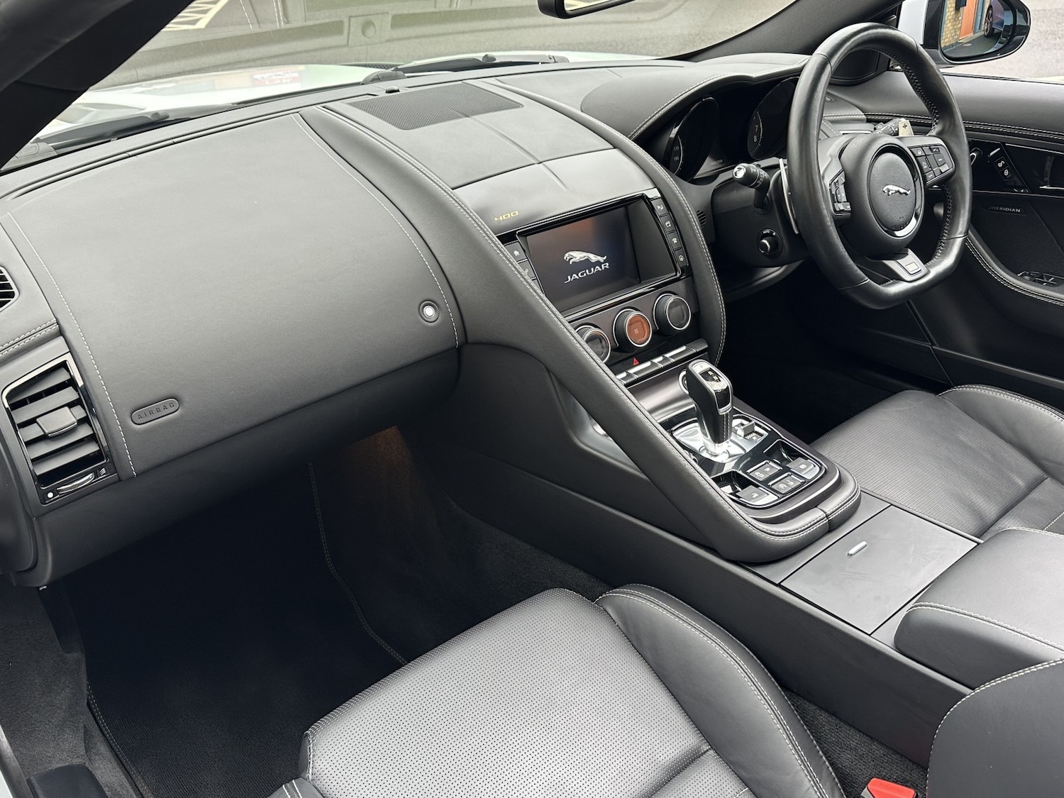 Used Jaguar F-Type 2018 for sale - 77438245: Photo 4