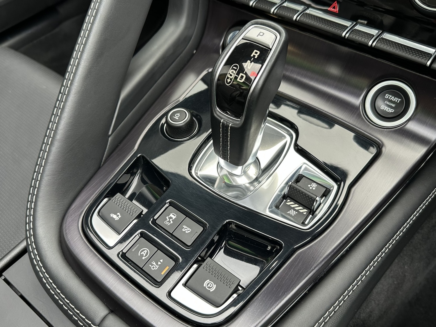 Used Jaguar F-Type 2018 for sale - 77438245: Photo 9