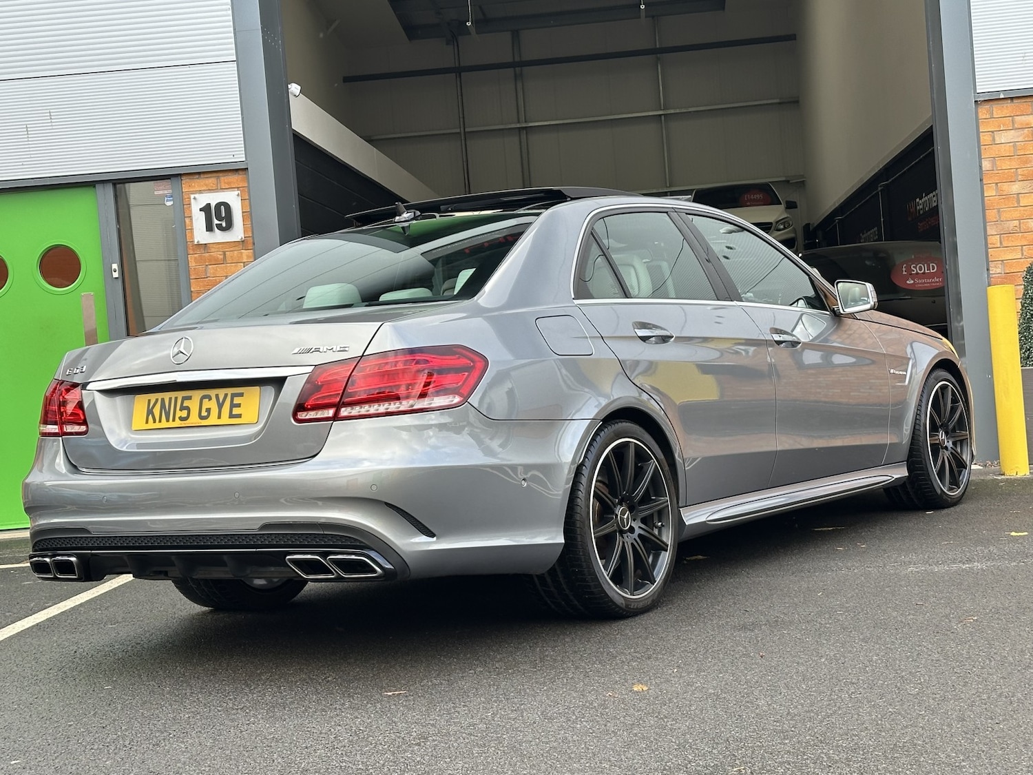 Used Mercedes-Benz E Class 2015 for sale - 76439938: Photo 17