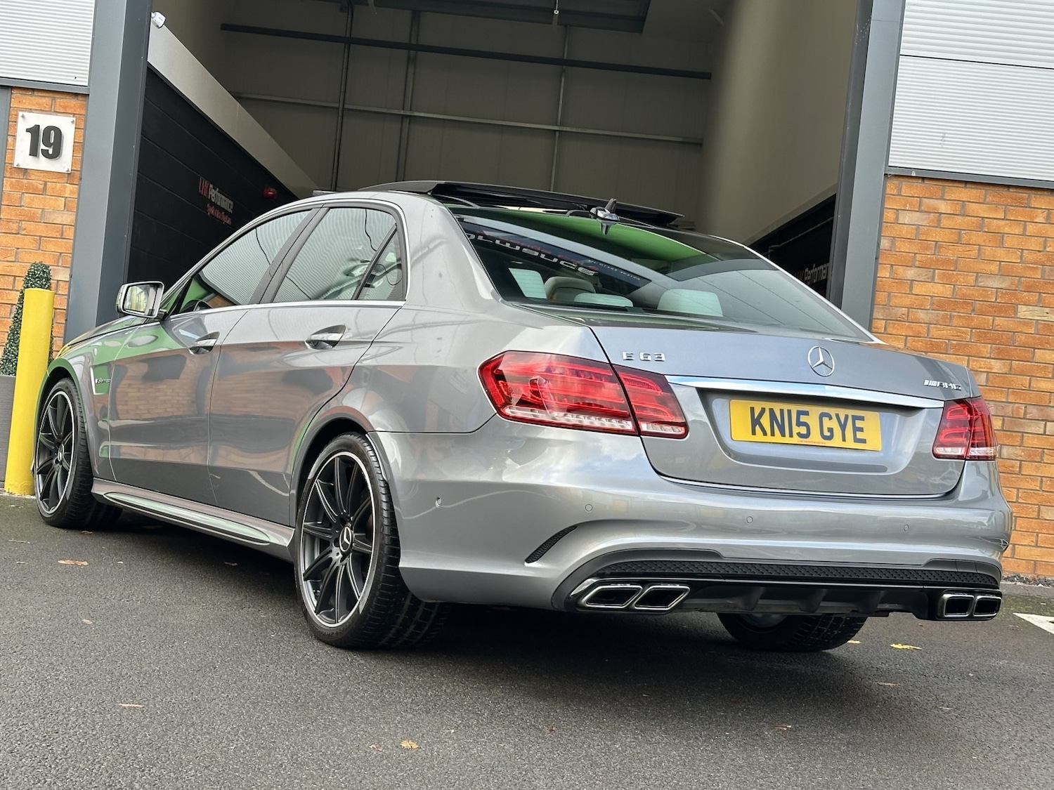 Used Mercedes-Benz E Class 2015 for sale - 76439938: Photo 19