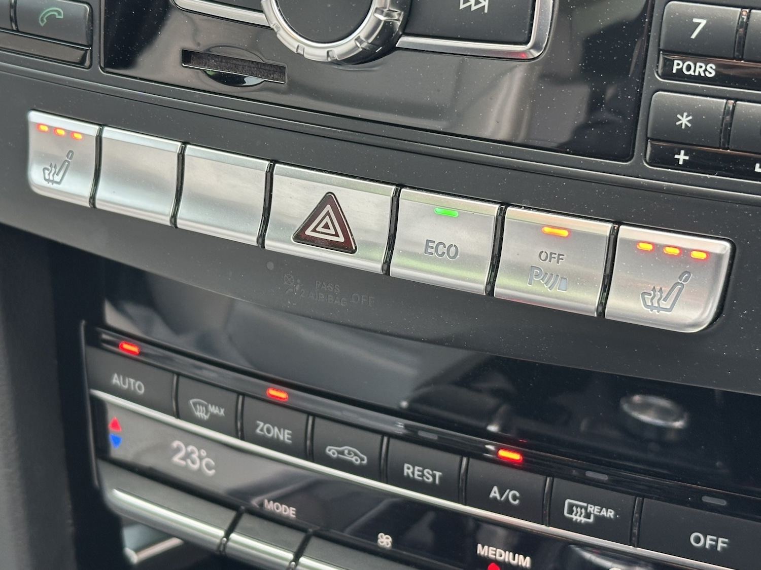 Used Mercedes-Benz E Class 2015 for sale - 76439938: Photo 21