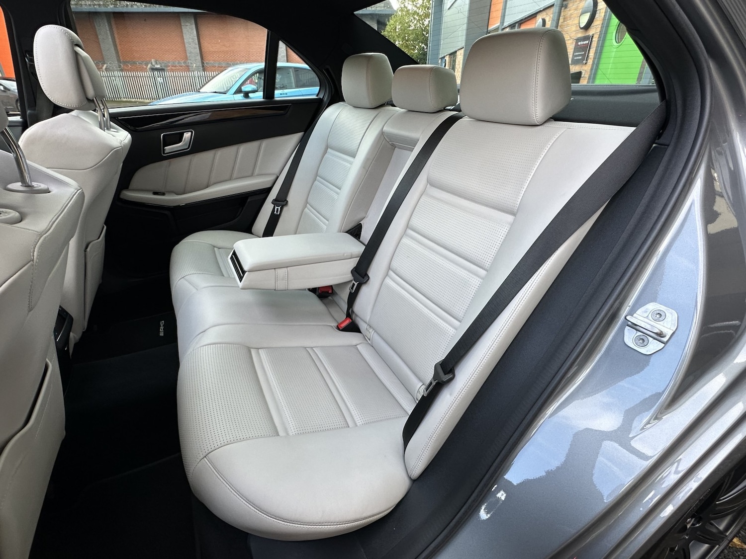 Used Mercedes-Benz E Class 2015 for sale - 76439938: Photo 7