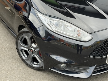Used Ford Fiesta 2015 for sale - 78659789: Photo