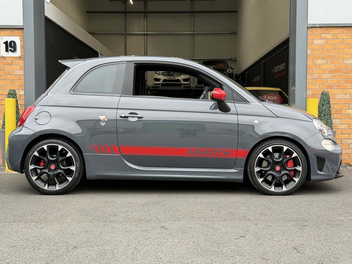 Used Abarth 595 2019 for sale - 76293235: Photo 17