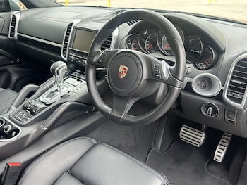 Used Porsche Cayenne 2014 for sale - 79246629: Photo