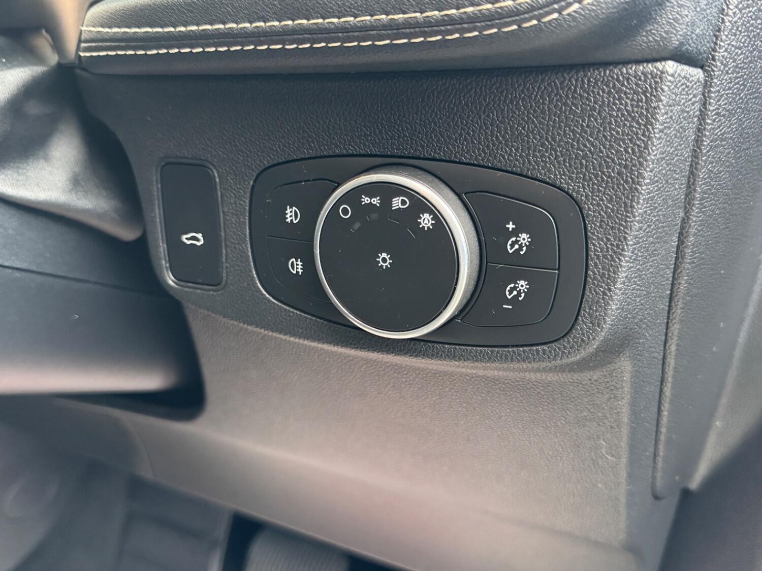 Used Ford Focus 2020 for sale - 76605921: Photo 14