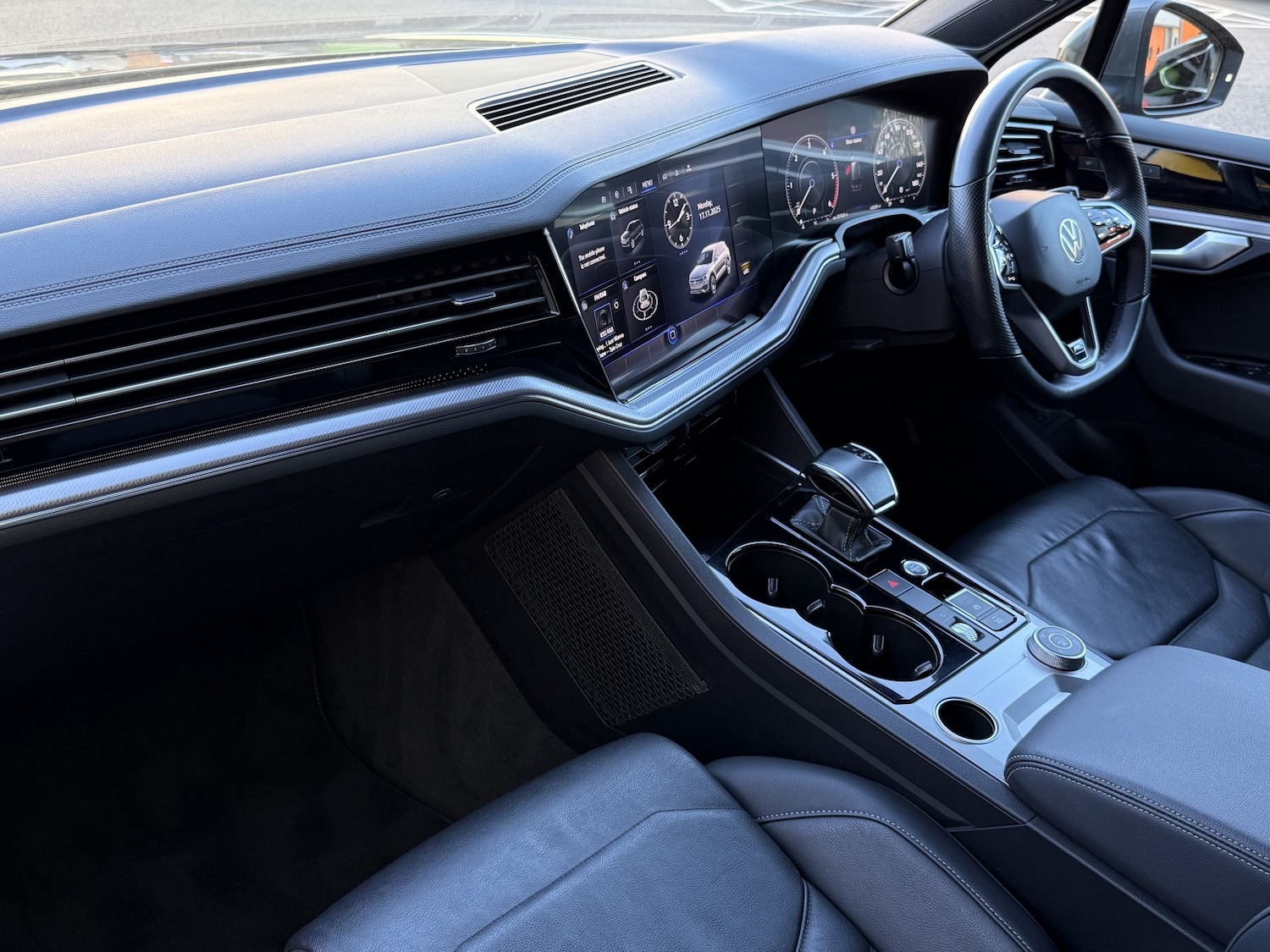 Used Volkswagen Touareg 2020 for sale - 76637457: Photo 4