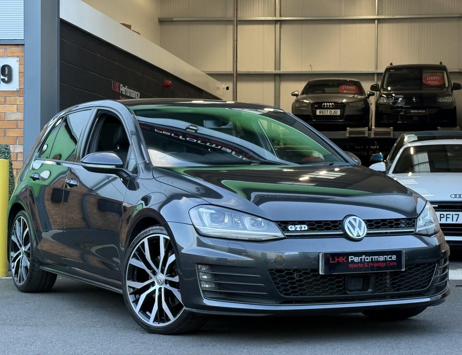 Used Volkswagen Golf 2015 for sale - 76637448: Photo 1