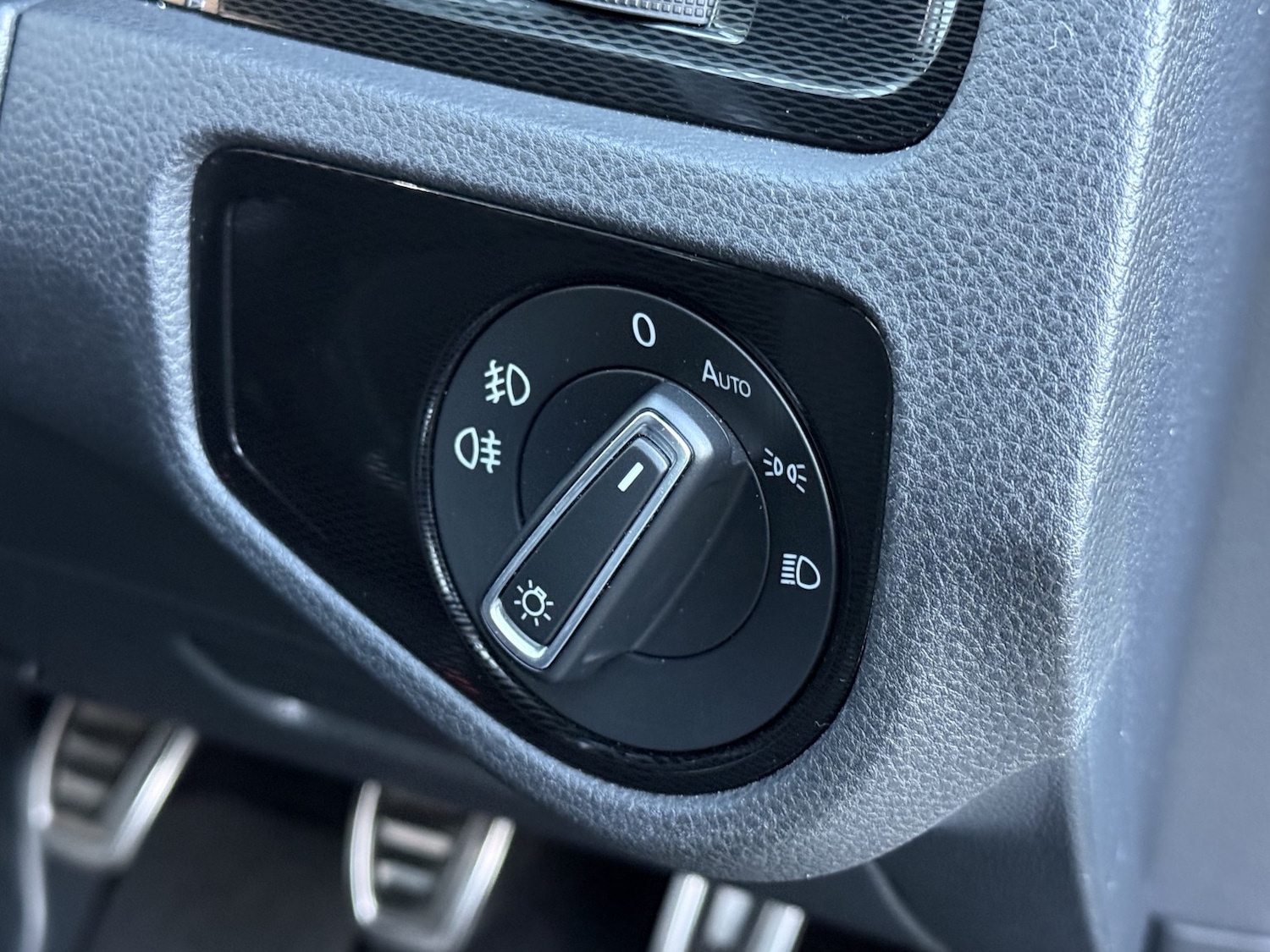 Used Volkswagen Golf 2015 for sale - 76637448: Photo 20