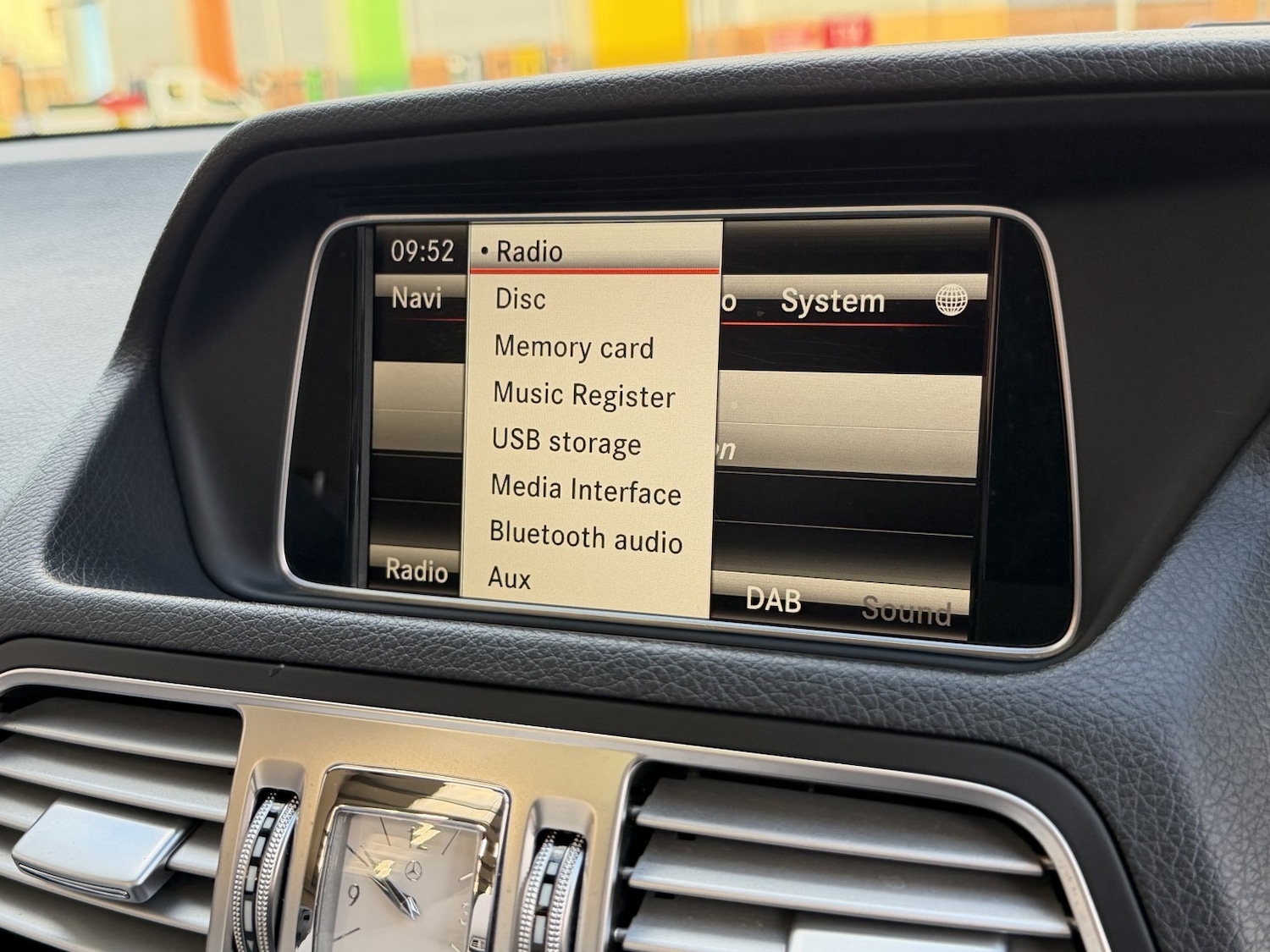 Used Mercedes-Benz E Class 2014 for sale - 77008129: Photo 12