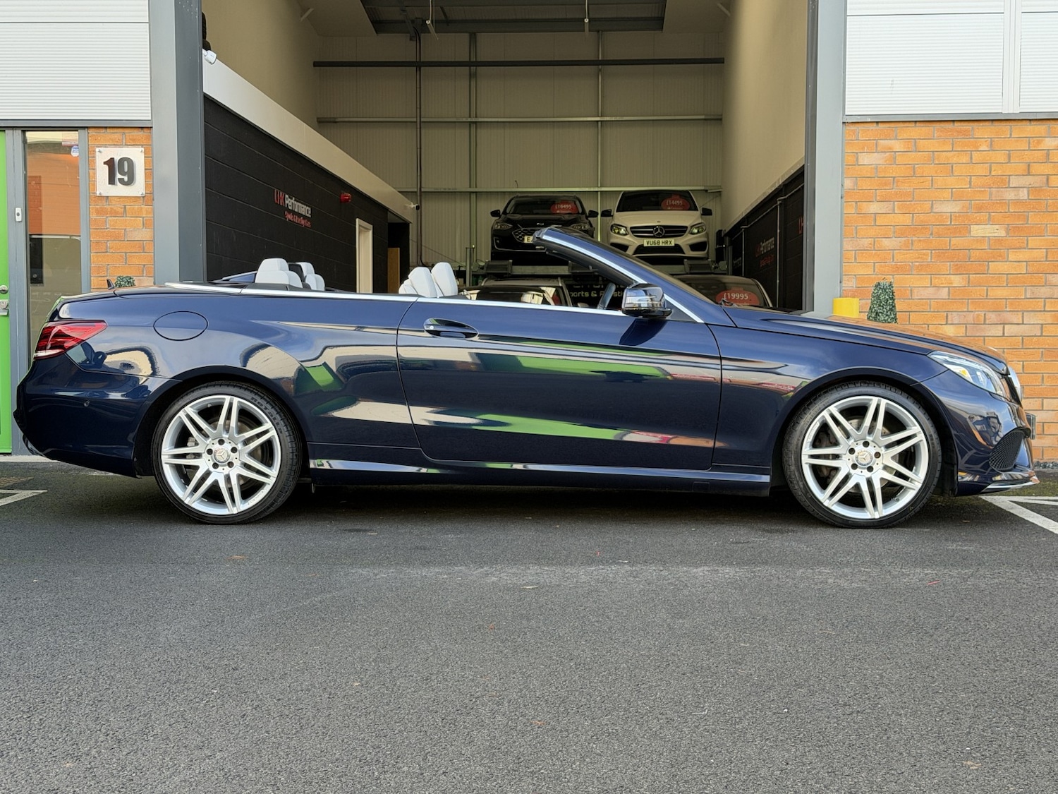 Used Mercedes-Benz E Class 2014 for sale - 77008129: Photo 24