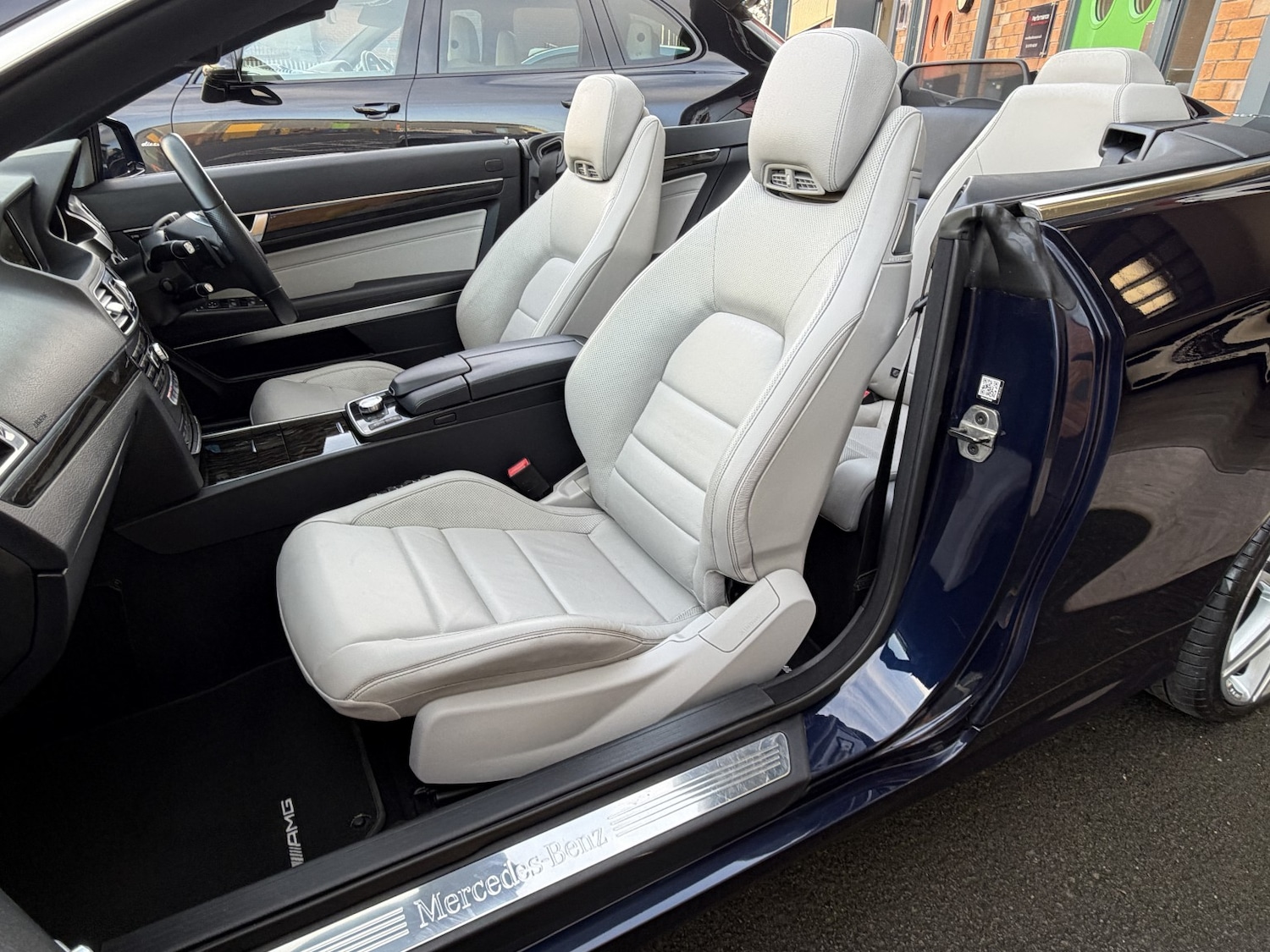 Used Mercedes-Benz E Class 2014 for sale - 77008129: Photo 5