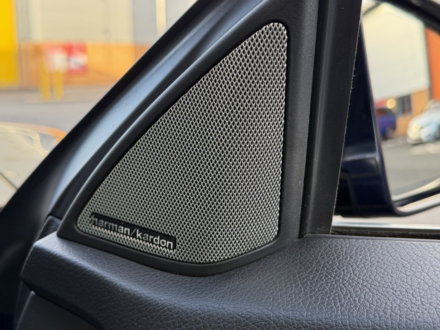 Used Mercedes-Benz E Class 2014 for sale - 77008129: Photo 8