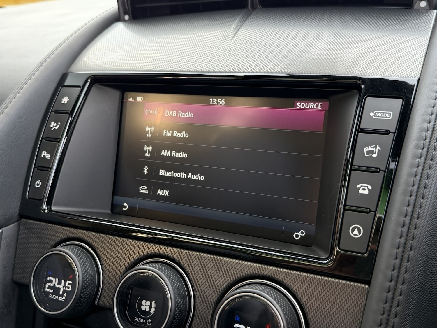 Used Jaguar F-Type 2016 for sale - 77668626: Photo 17