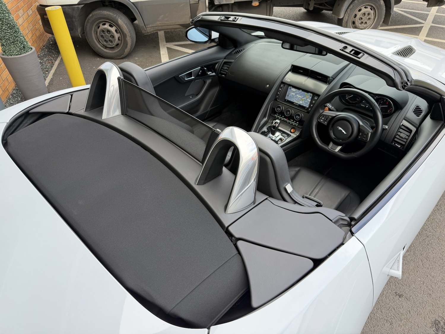 Used Jaguar F-Type 2016 for sale - 77668626: Photo 29