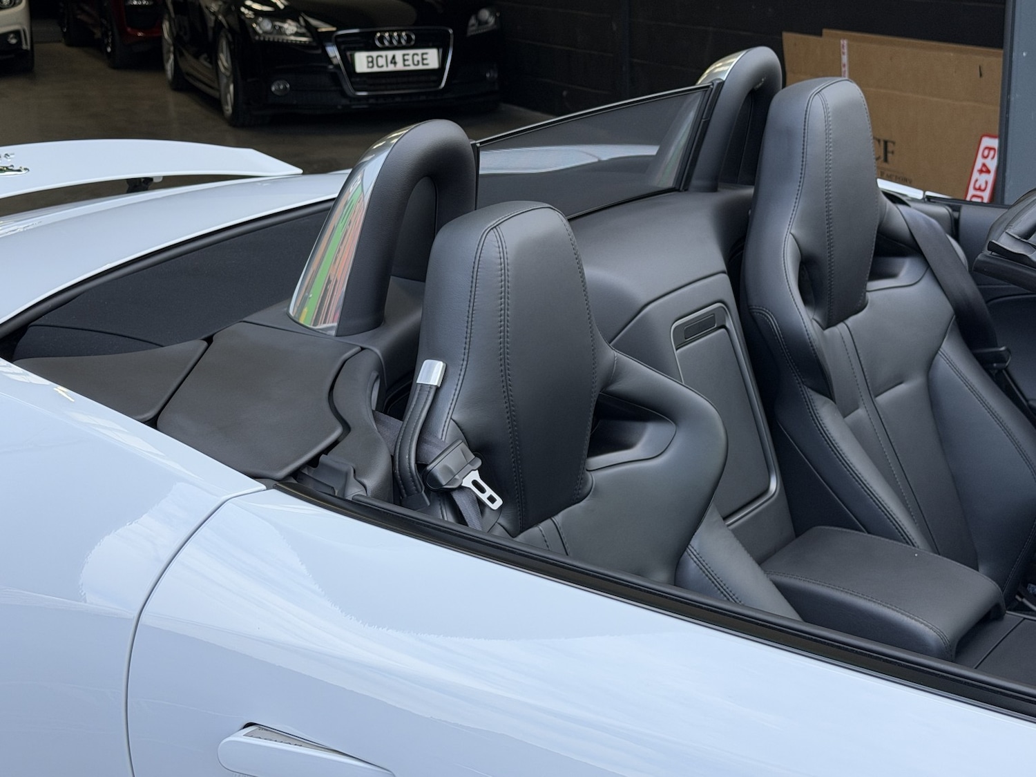 Used Jaguar F-Type 2016 for sale - 77668626: Photo 6