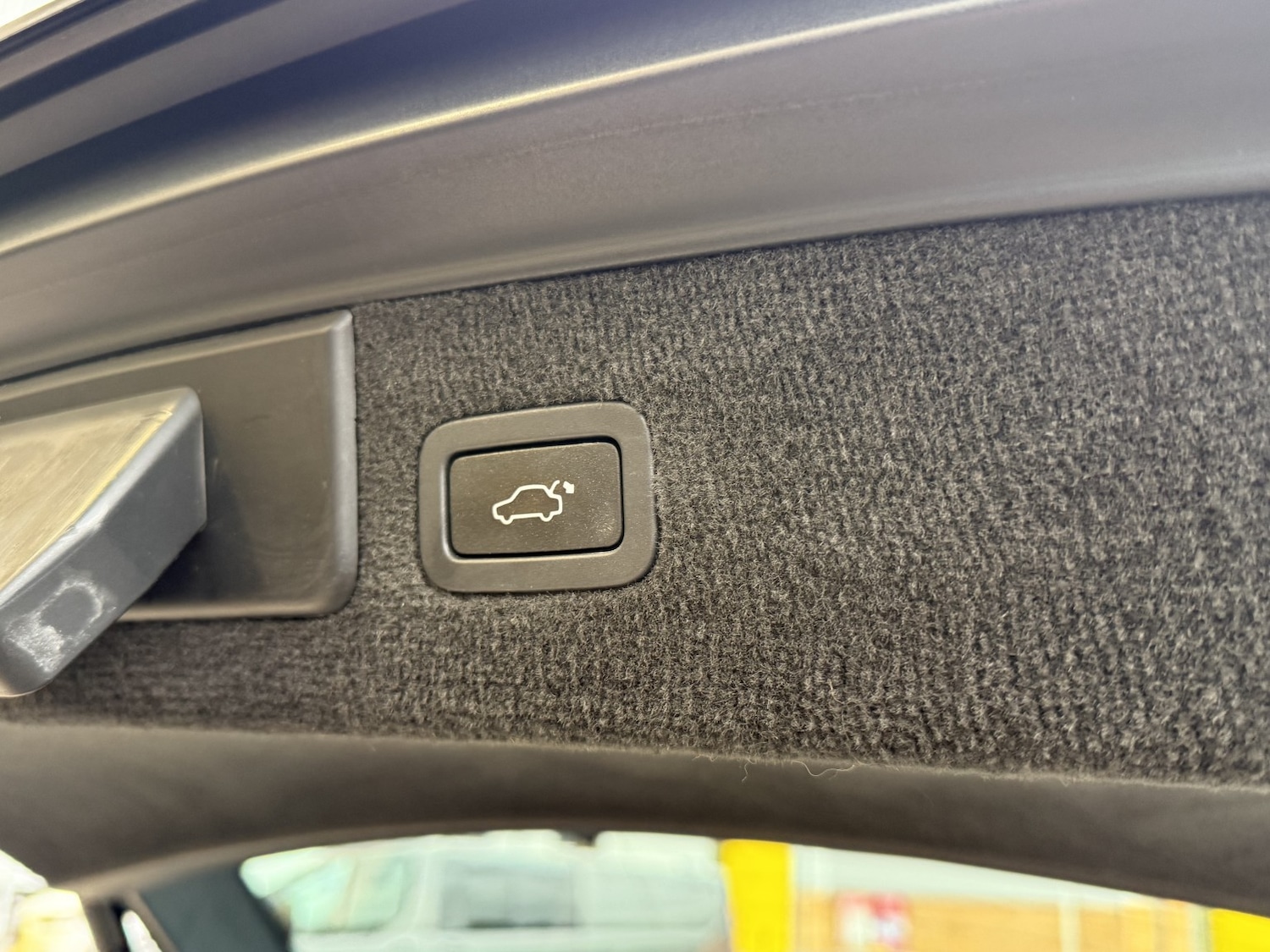 Used Jaguar XF 2015 for sale - 77562559: Photo 17