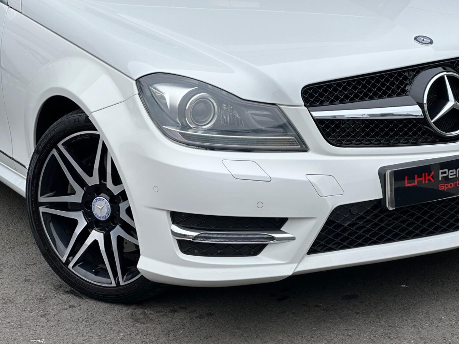 Used Mercedes-Benz C Class 2013 for sale - 76963450: Photo 2