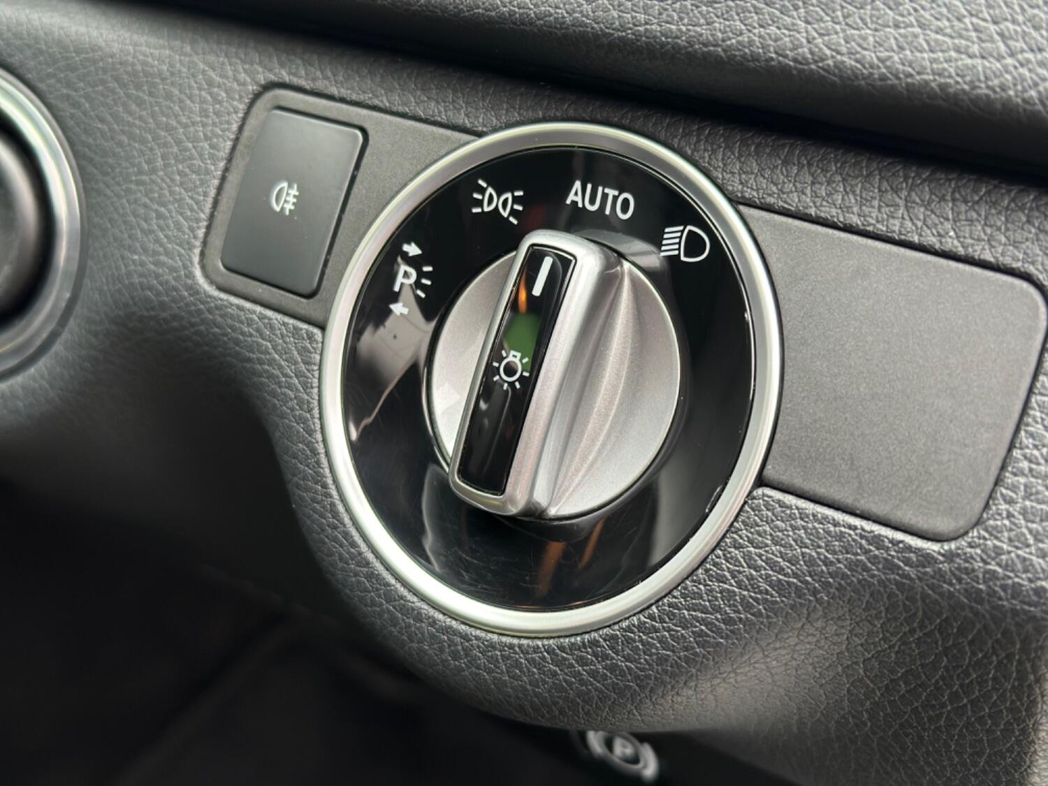 Used Mercedes-Benz C Class 2013 for sale - 76963450: Photo 24