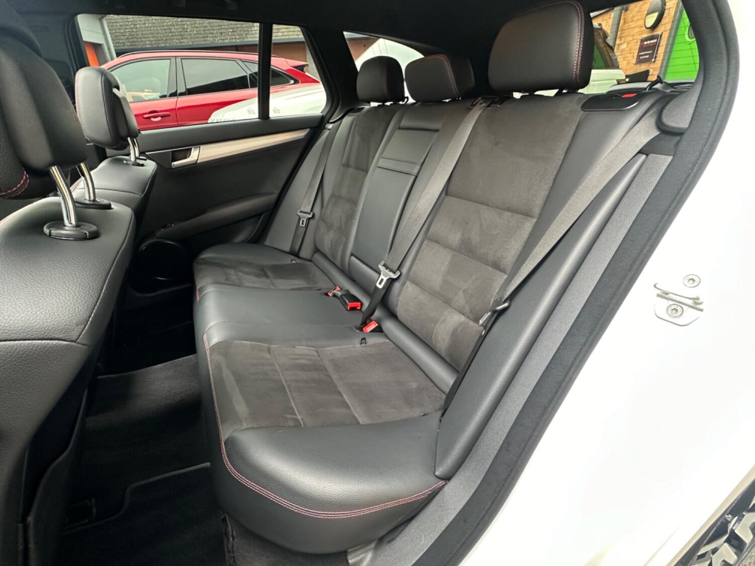 Used Mercedes-Benz C Class 2013 for sale - 76963450: Photo 7