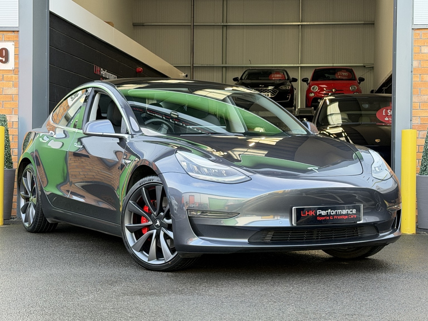 Used Tesla Model 3 2019 for sale - 77385362: Photo 1