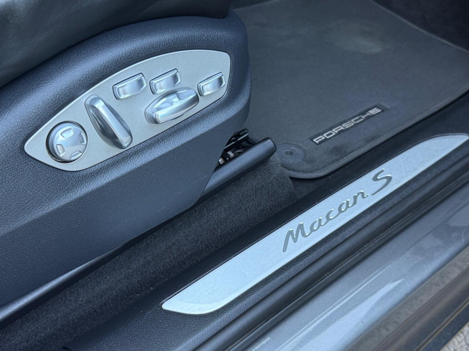 Used Porsche Macan 2015 for sale - 76769161: Photo 27