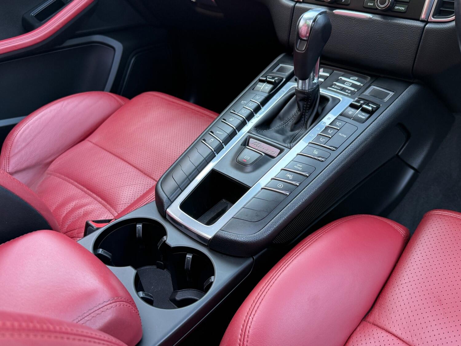 Used Porsche Macan 2015 for sale - 76769161: Photo 8