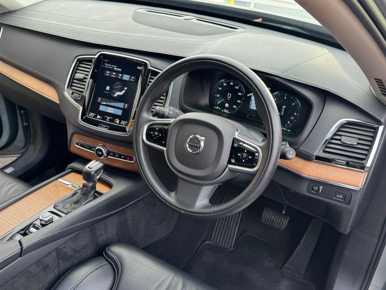 Used Volvo XC90 2017 for sale - 78045463: Photo 3