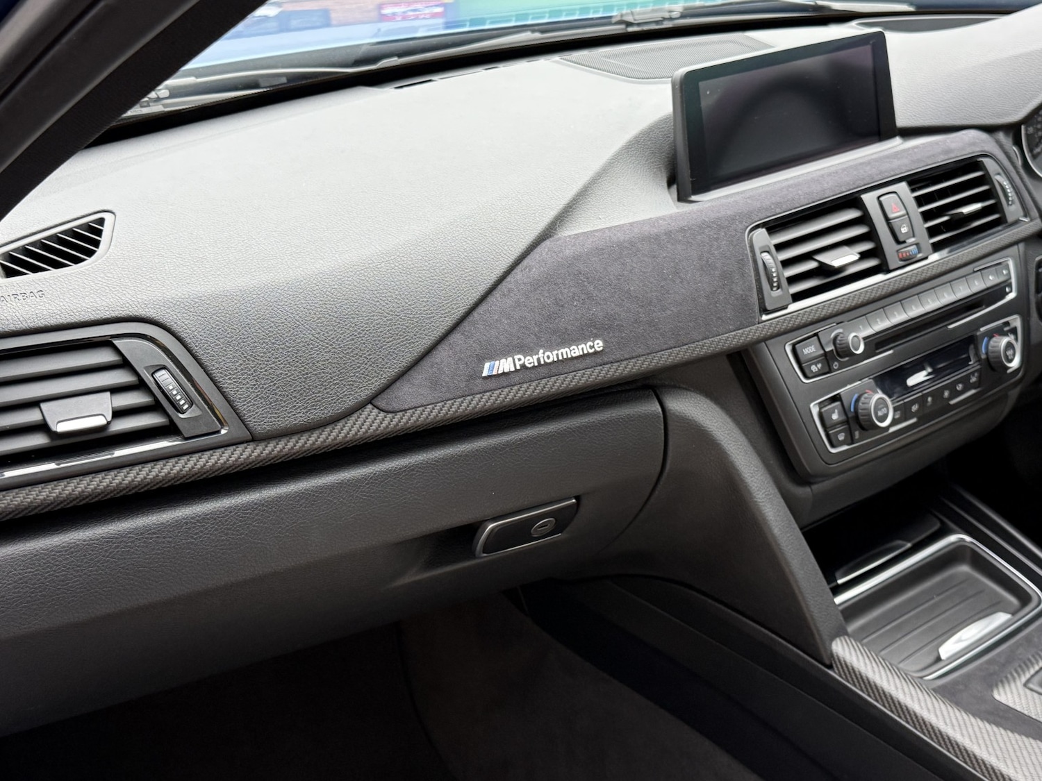 Used BMW 3 Series 2014 for sale - 77536009: Photo 23