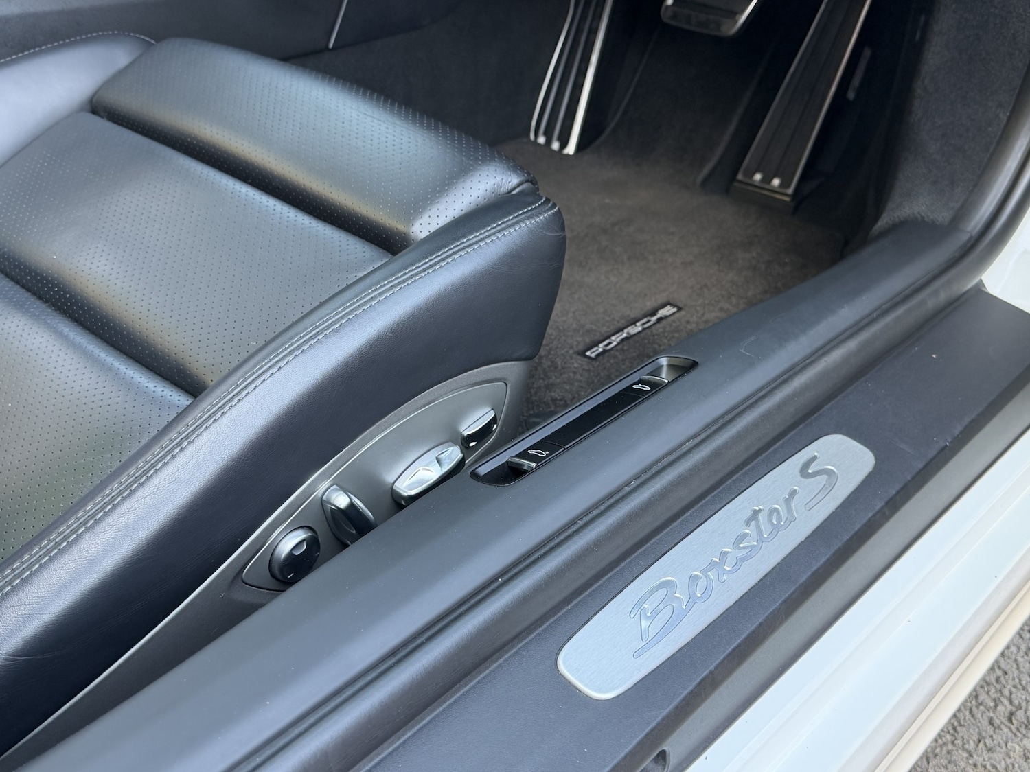 Used Porsche Boxster 2012 for sale - 78168947: Photo 6