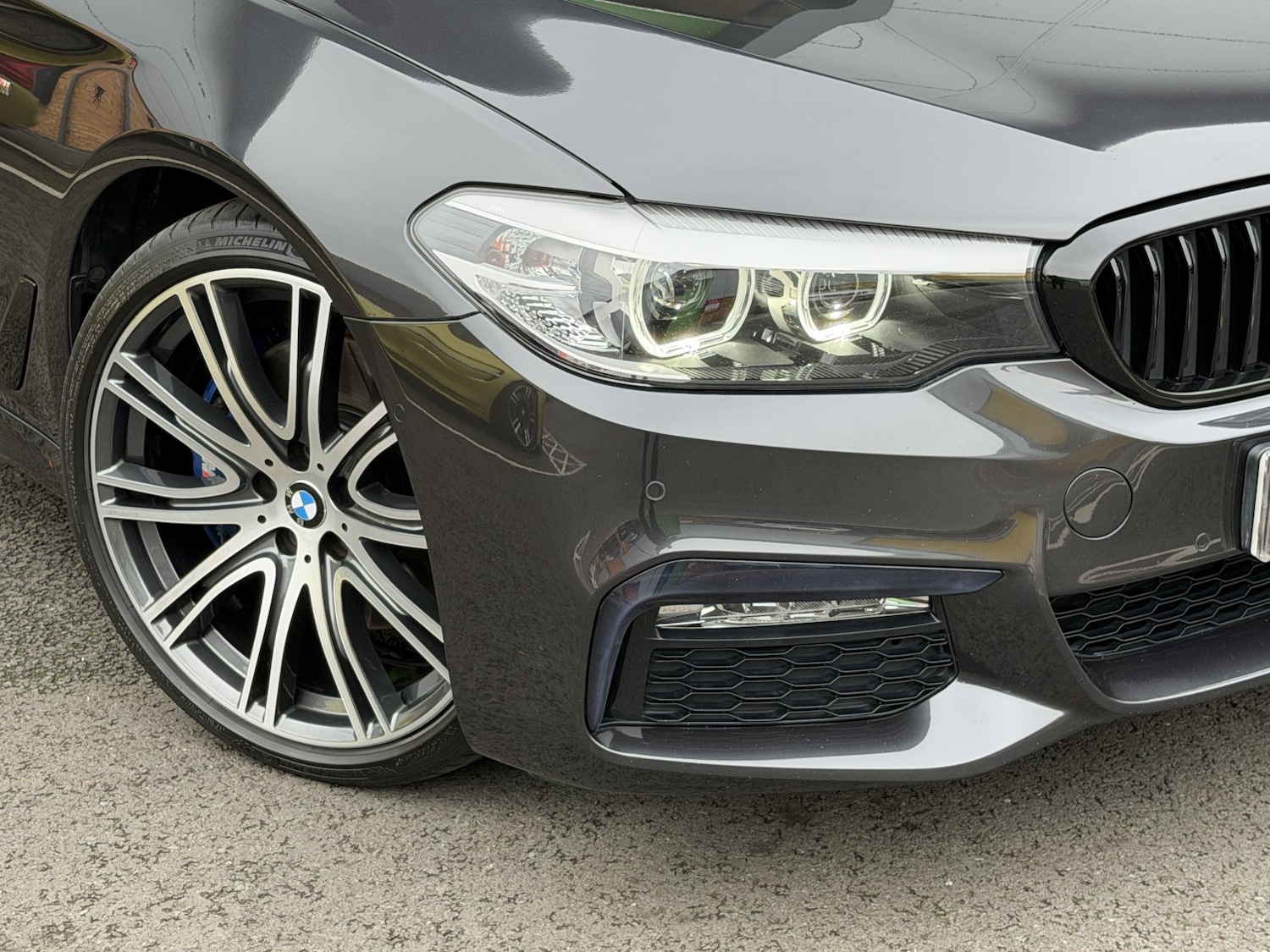 Used BMW 5 Series 2018 for sale - 76497493: Photo 2