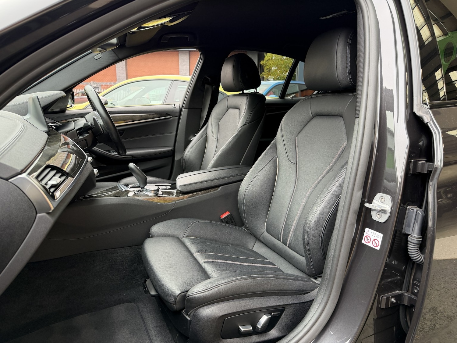 Used BMW 5 Series 2018 for sale - 76497493: Photo 6